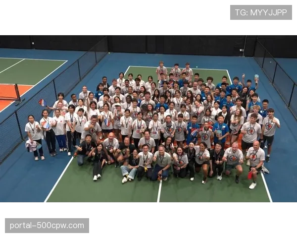 通讯：跨越太平洋的友谊——中美青少年游泳选手在加州联合训练营